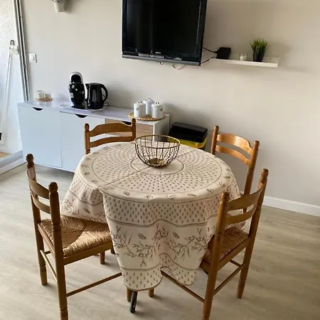 La Maison Du Bonheur Les Eaux Vives 1 Daire *