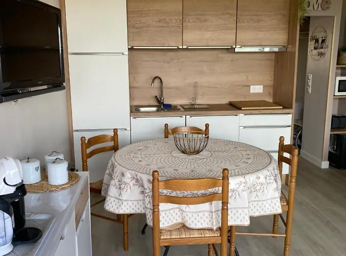 La Maison Du Bonheur Les Eaux Vives 1 * Saint-Pierre-la-Mer (Aude)