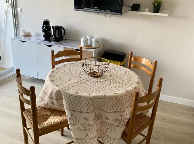 La Maison Du Bonheur Les Eaux Vives 1 Appartement *